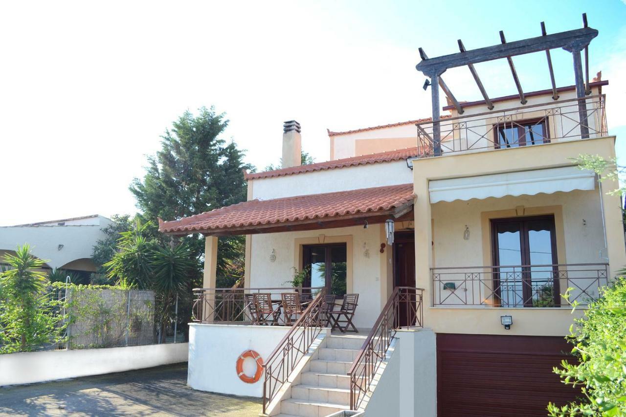 Villa Bella Loukisia Loukissia Bagian luar foto