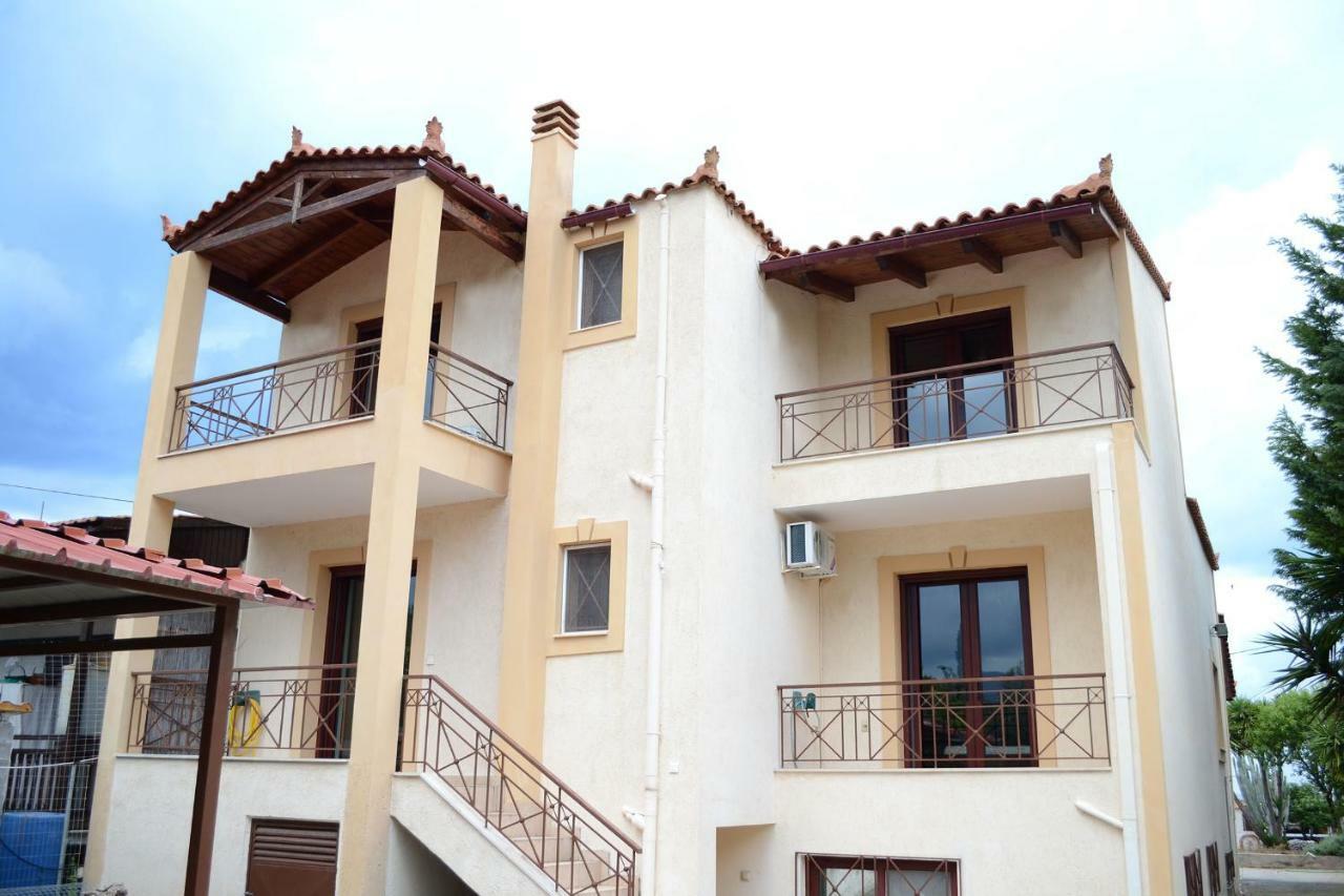 Villa Bella Loukisia Loukissia Bagian luar foto